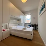 Oro Apartment, Apartman