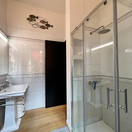 아파트 Oro Apartment, 라팔로