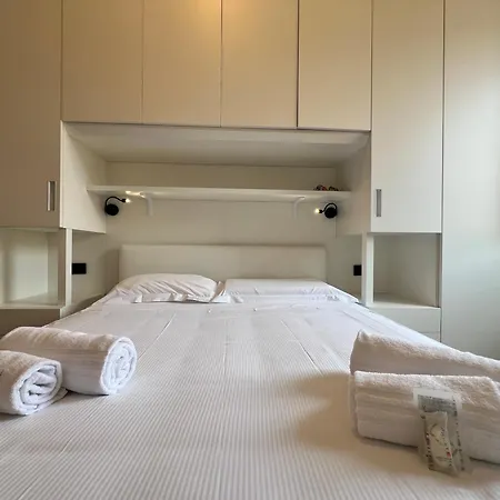 아파트 Oro Apartment, 라팔로