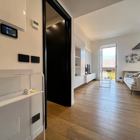 아파트 Oro Apartment, *