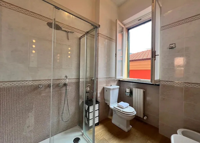 Oro Apartment, *