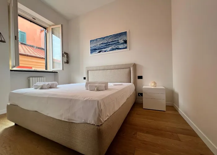 Oro Apartment, *